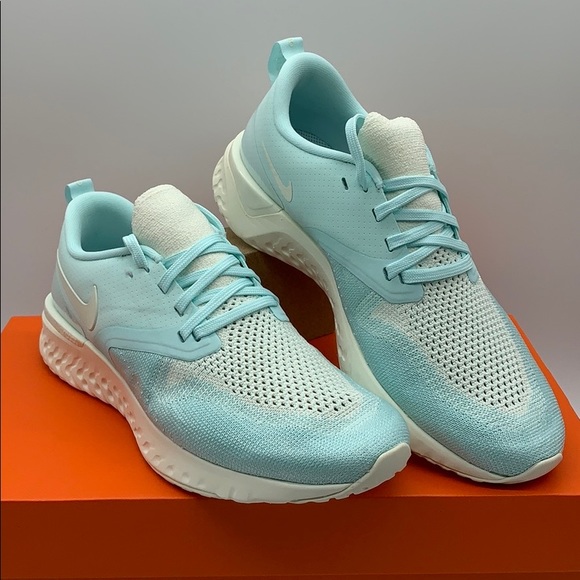 Nike Odyssey React 2 Flyknit Women's Running Gym - Picture 2 of 16